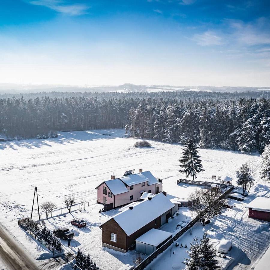 Jurajskie Pokoje Pod Lasem Боболице Экстерьер фото